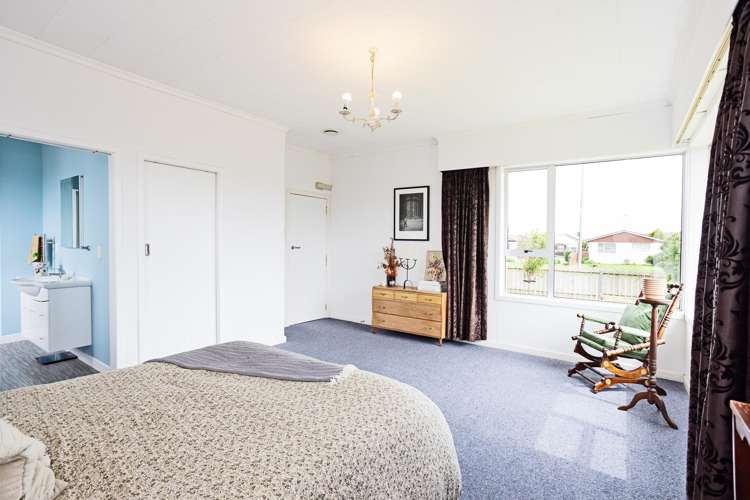 787 Queens Drive Waikiwi_10