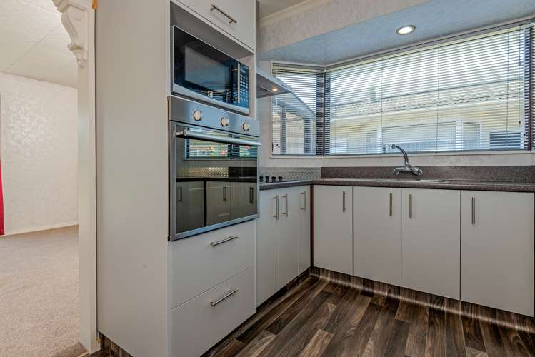 195 Kimbolton Road Feilding_1