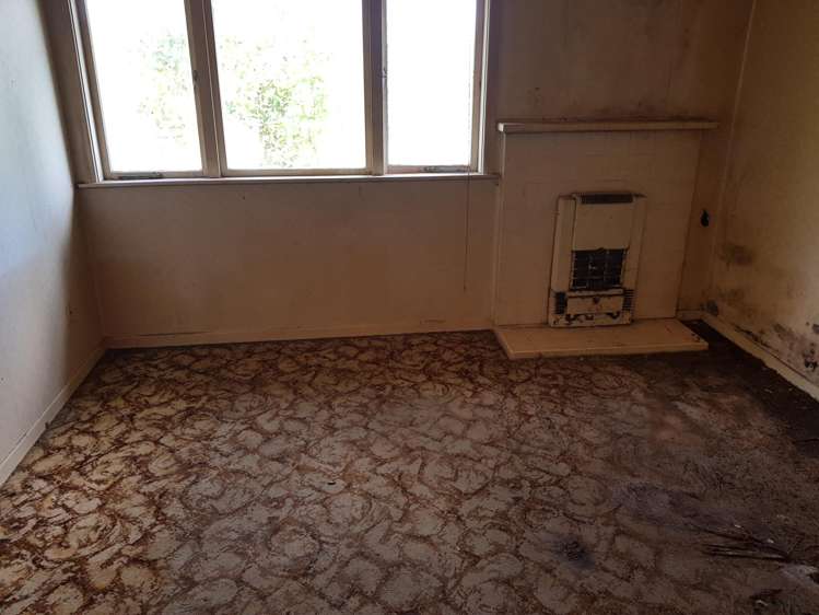 16 Parrs Cross Road Henderson_2