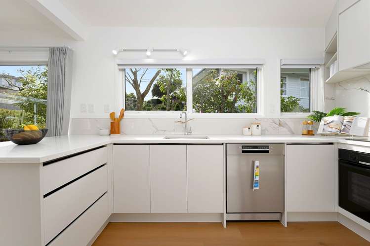 8 Nicholson Place Hillcrest_26
