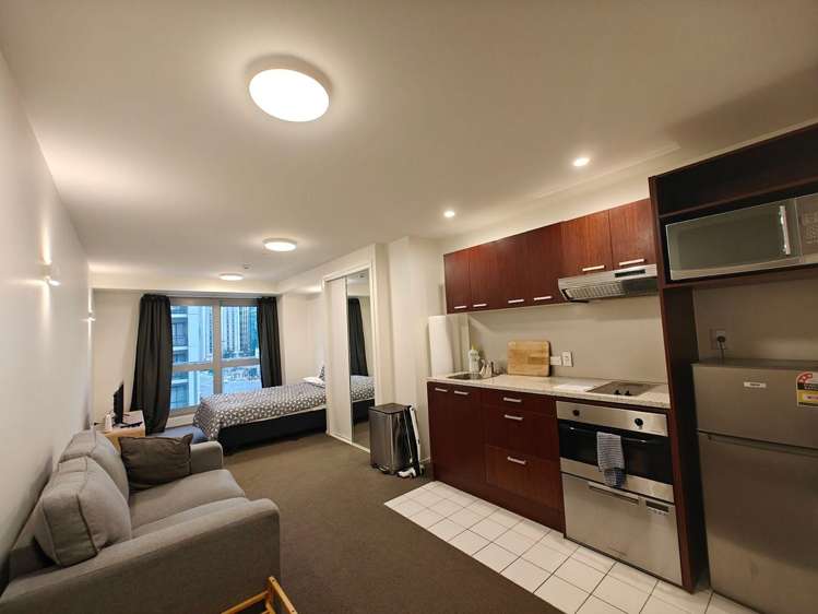 5B/135 Victoria Street West_0