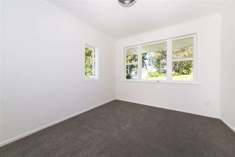 93 Rosier Road Glen Eden_12