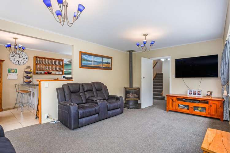 1 Julia Place Tawa_7