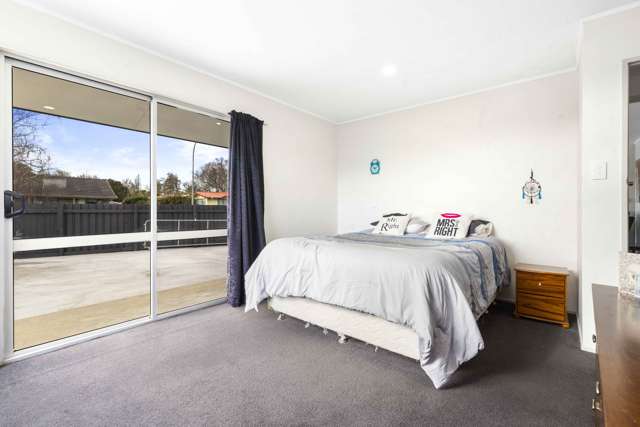 44 Karen Crescent Dinsdale_4