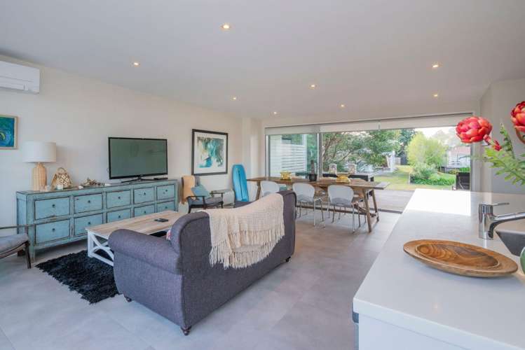 8 Bell Road Pauanui_11