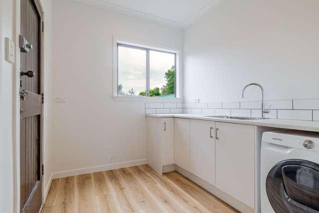 38 Savage Crescent West End_1