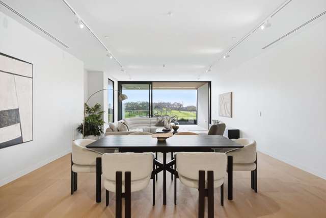 81 Carlton Gore Road Newmarket_4