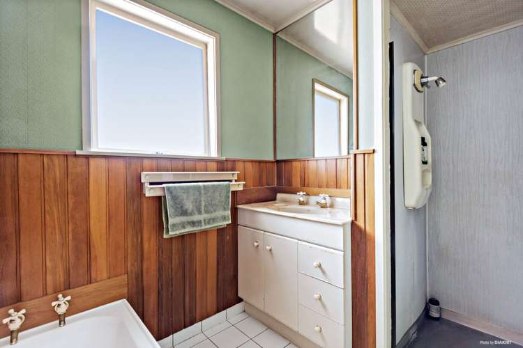 25 Lemnos Place Titirangi_12