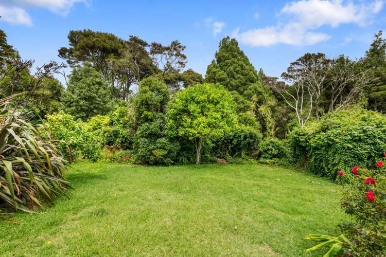 25 & 27 Kauri Glen Road Northcote_13