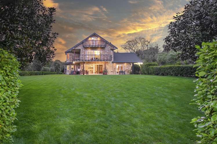 132 Tauroa Road Havelock North_32