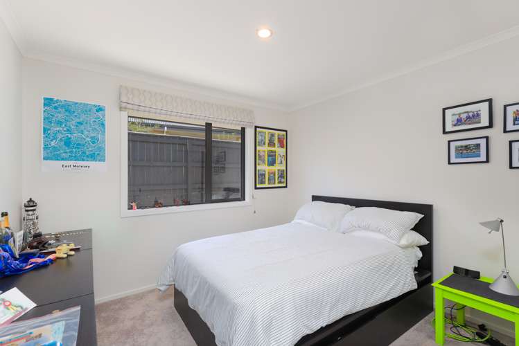 16 Woolshed Drive Stoke_16