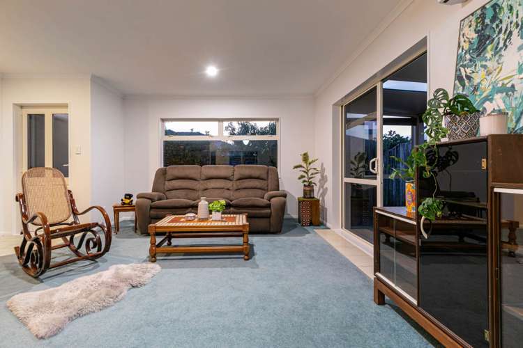 16 Francis Skinner Place Orewa_1