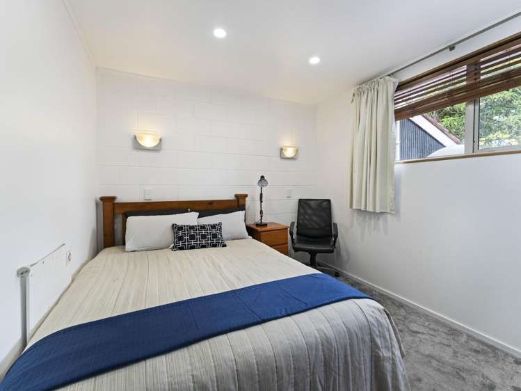 2/39C Coronation Road Hillcrest_10