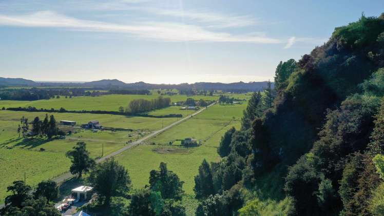 407 Hamama Road Takaka_23