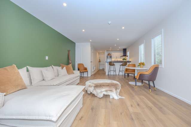 Unit 11 (Apt 32) Oakridge Resort, 20 Studholme Road Wanaka_2