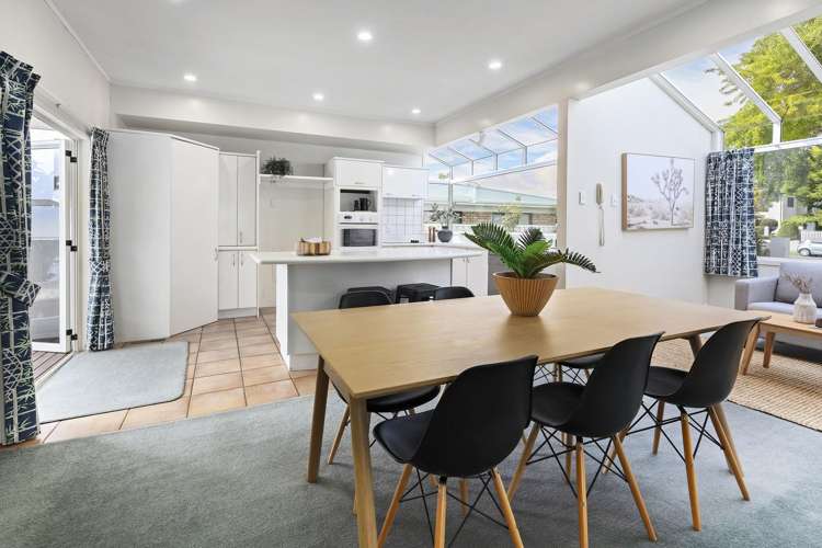 810 Alexandra Street_2