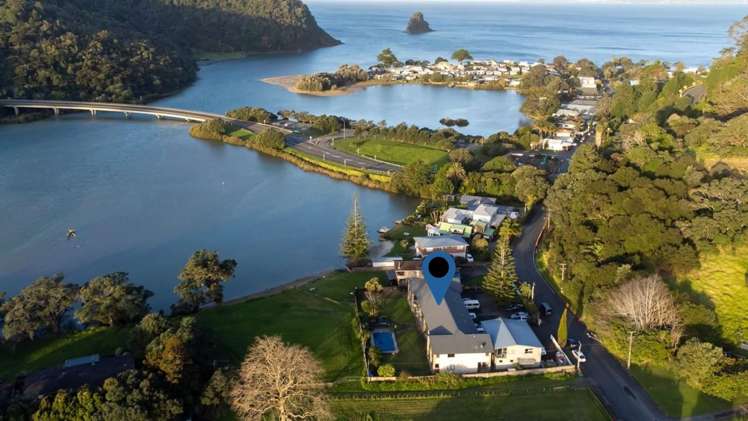 1e/25 Weranui Road Waiwera_13