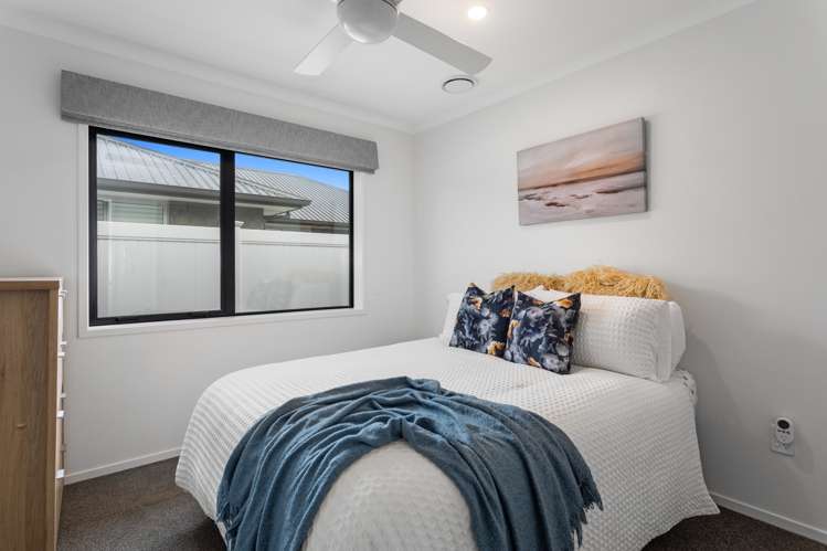 1 Karearea Drive Coastlands_10