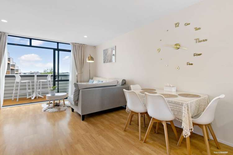 127b Queens Road Panmure_12