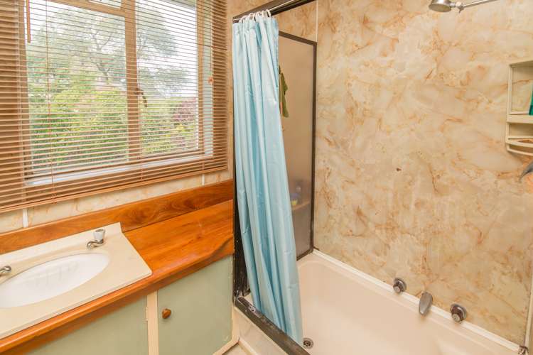 26 Sarsfield Street Southbridge_8