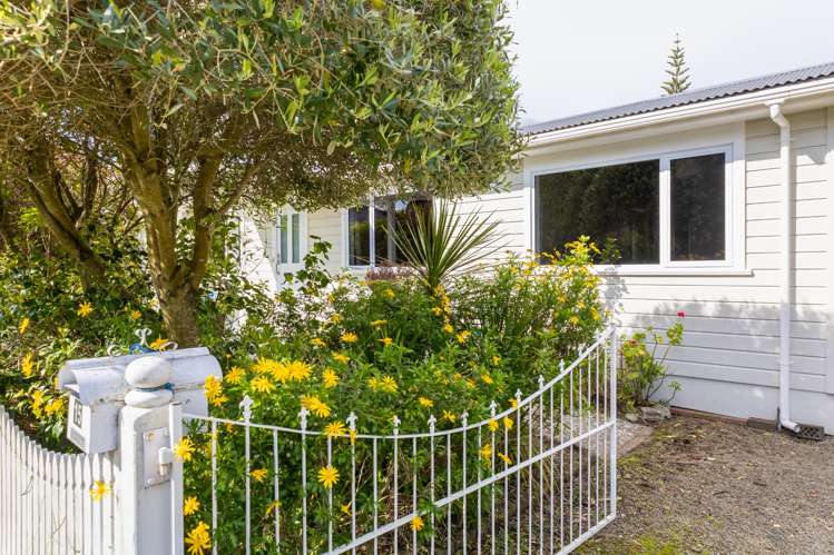 15 Bluegum Road Paraparaumu Beach_24