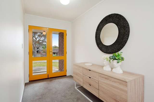 90 Ayton Drive Whitby_2