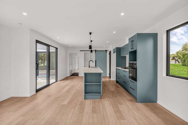 1442 Coast Road Karitane_9