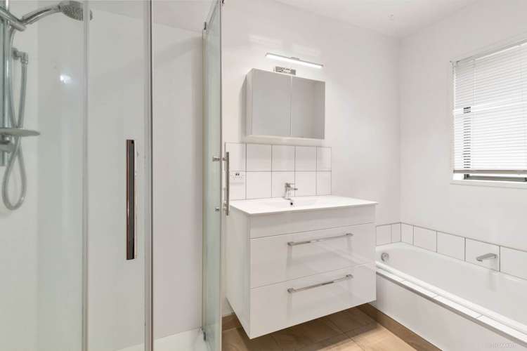 2/98 Harris Street_5