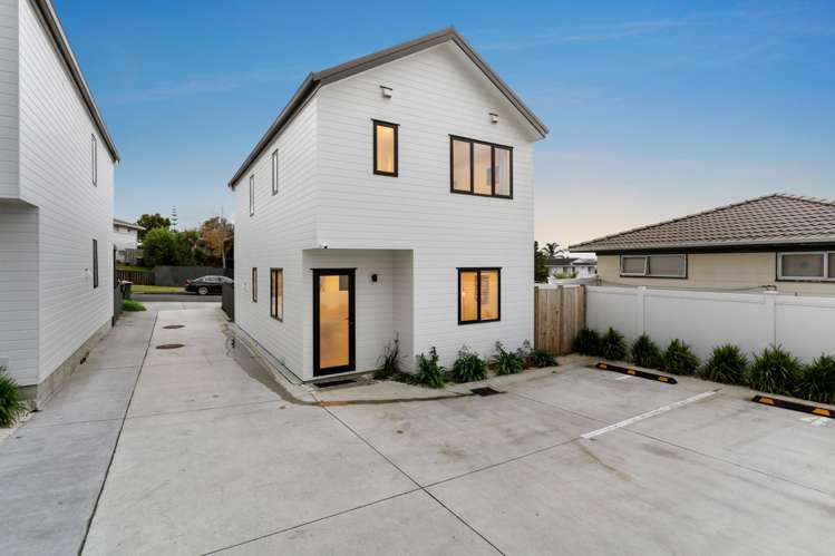 64A Rosewarne Crescent Glendene_14