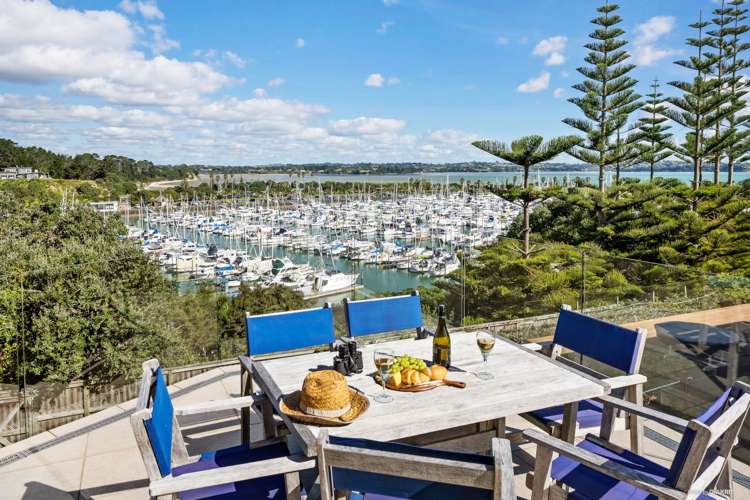 89 Pine Harbour Parade Beachlands_0