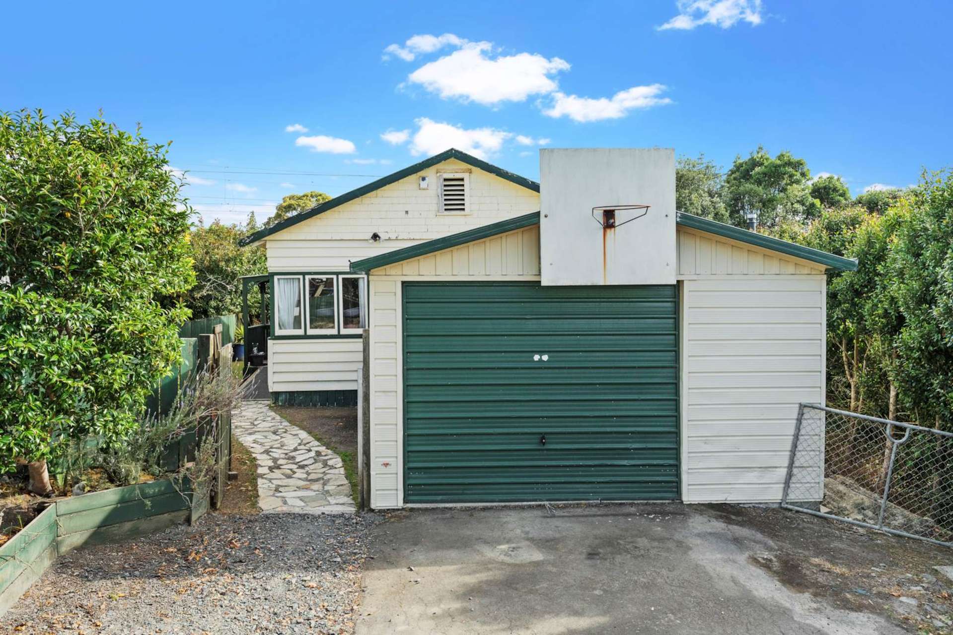 24a Tahi Terrace Glen Eden_0