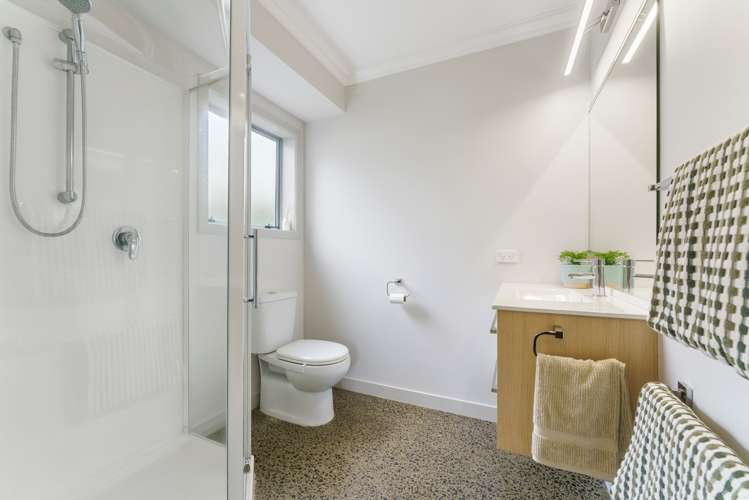 5 Condor Drive Pyes Pa_19