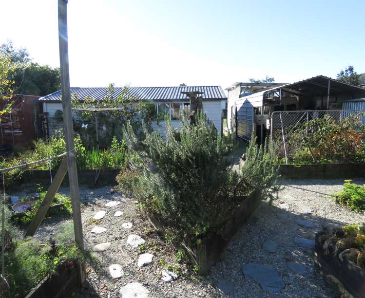 74 Church Street Reefton_23