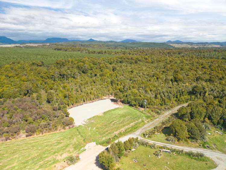 8 Chesterfield Road Awatuna_17