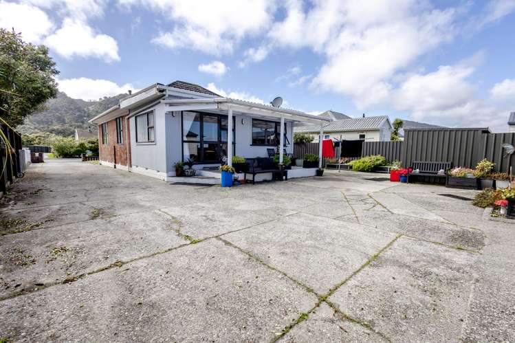 54 Firth Street Cobden_30