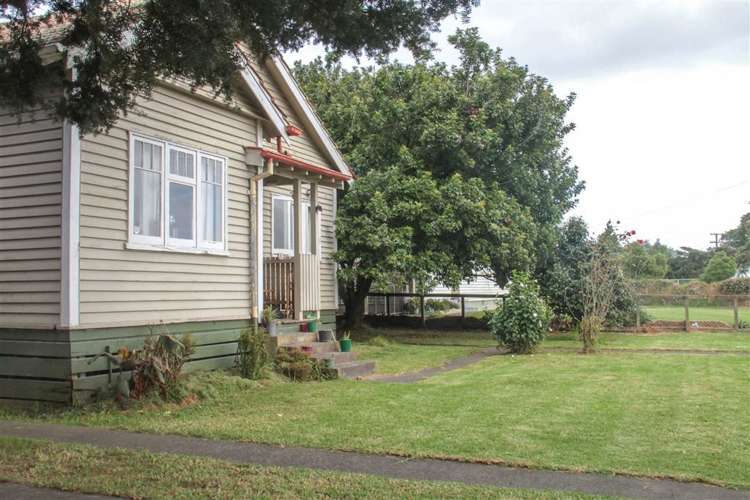 9 Semple Street Huntly_10
