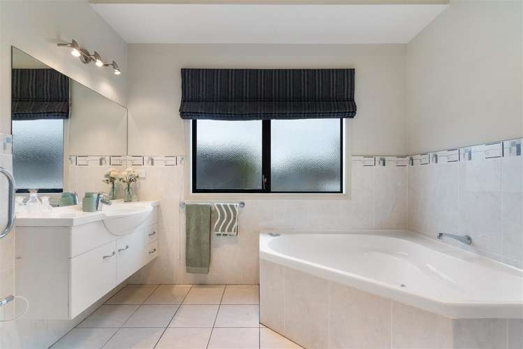 214 Leander Road Whangamata_29