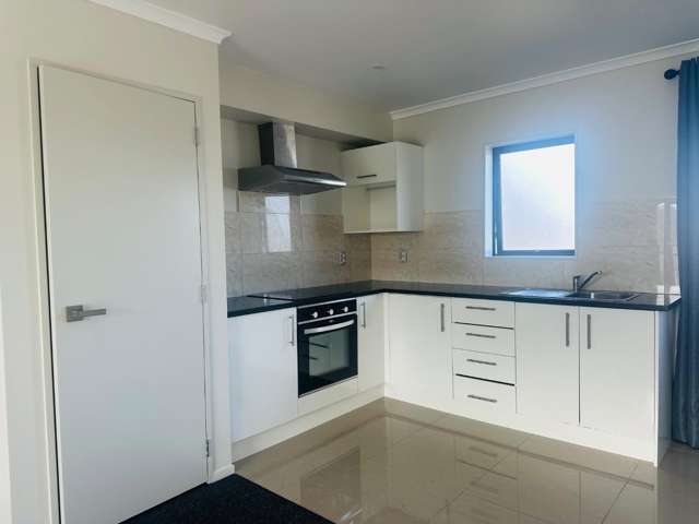 2/8 Kerrs Road Wiri_1