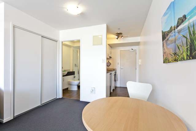 1002/1 Parliament Street Auckland Central_2