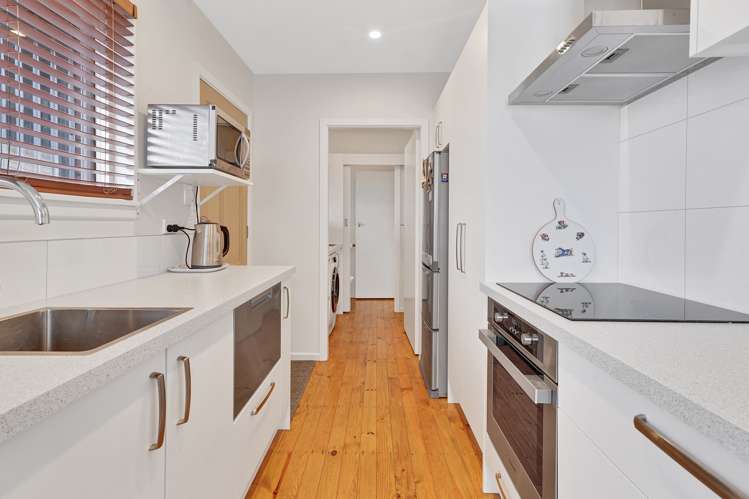 16a Dampier Street Woolston_2