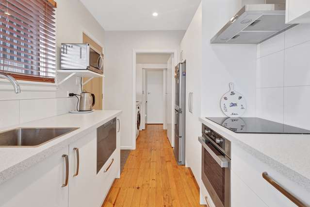 16a Dampier Street Woolston_2