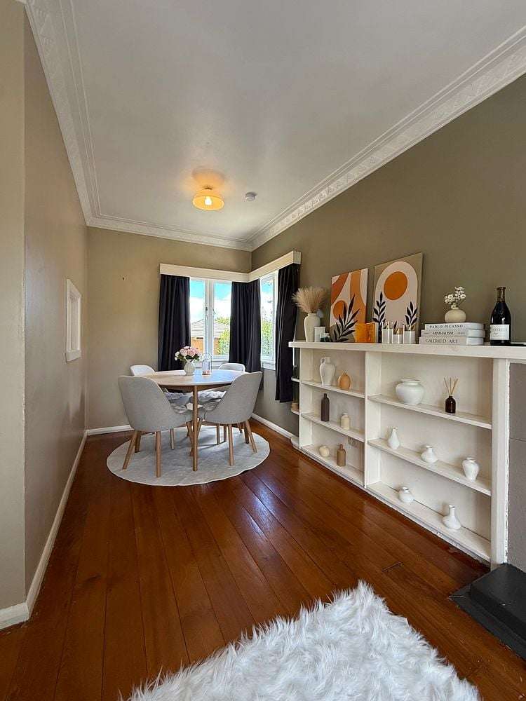 67 Lake Crescent Hamilton Lake_1