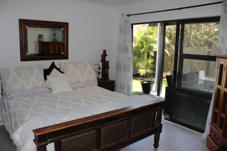 137 The Fairway Matarangi_19