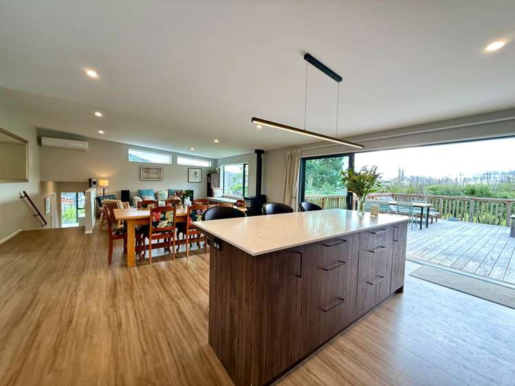  13 Matuku Lane Heathcote Valley_7