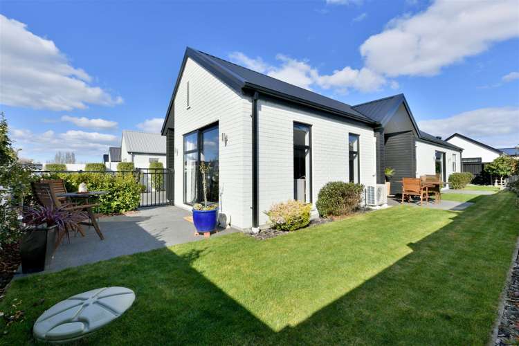 6 Faversham Lane Casebrook_3