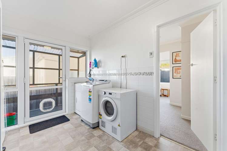 69 Earls Road St Clair_22