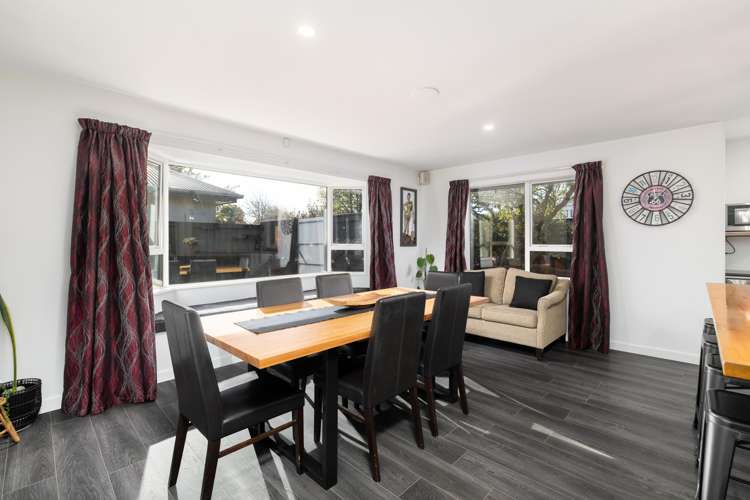 56 Travis Country Drive Burwood_6