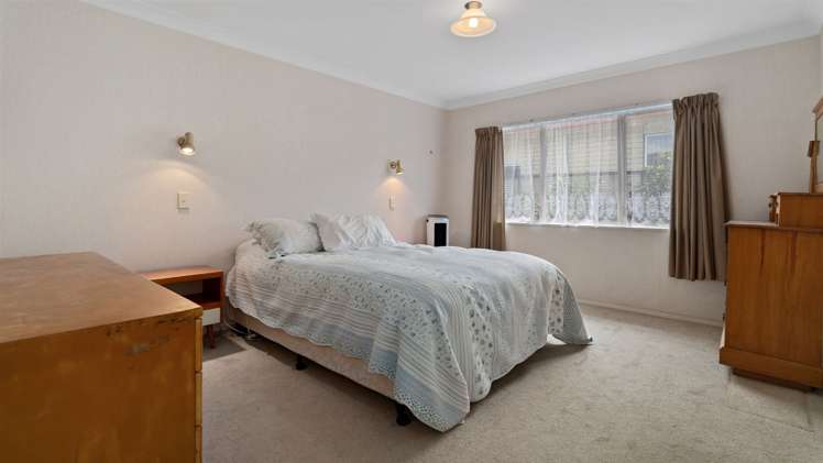 7 Lisbon Street Greerton_13