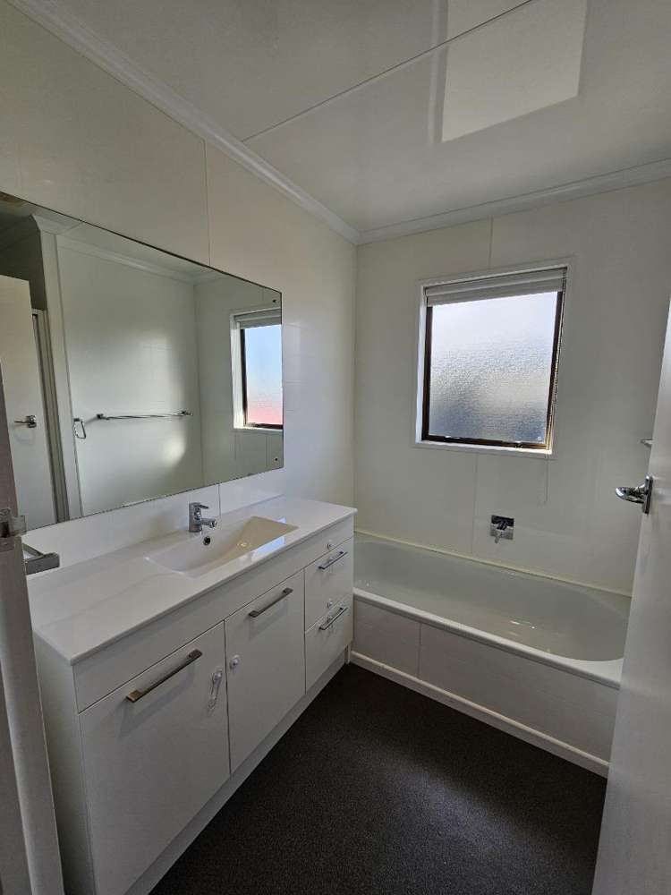 47A Glamis Ave 10825_17