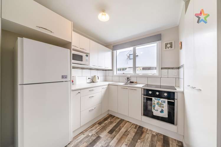 40B Leighton Avenue_3
